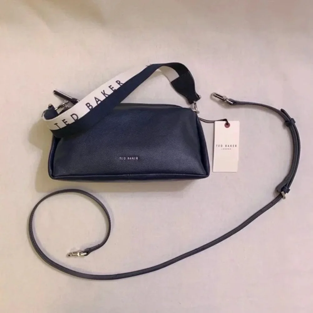 😍Ted Baker Navy Crossbody Bag